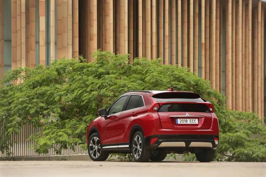  Mitsubishi Eclipse Cross 2017 года  (WW) (фото 55 из 73)